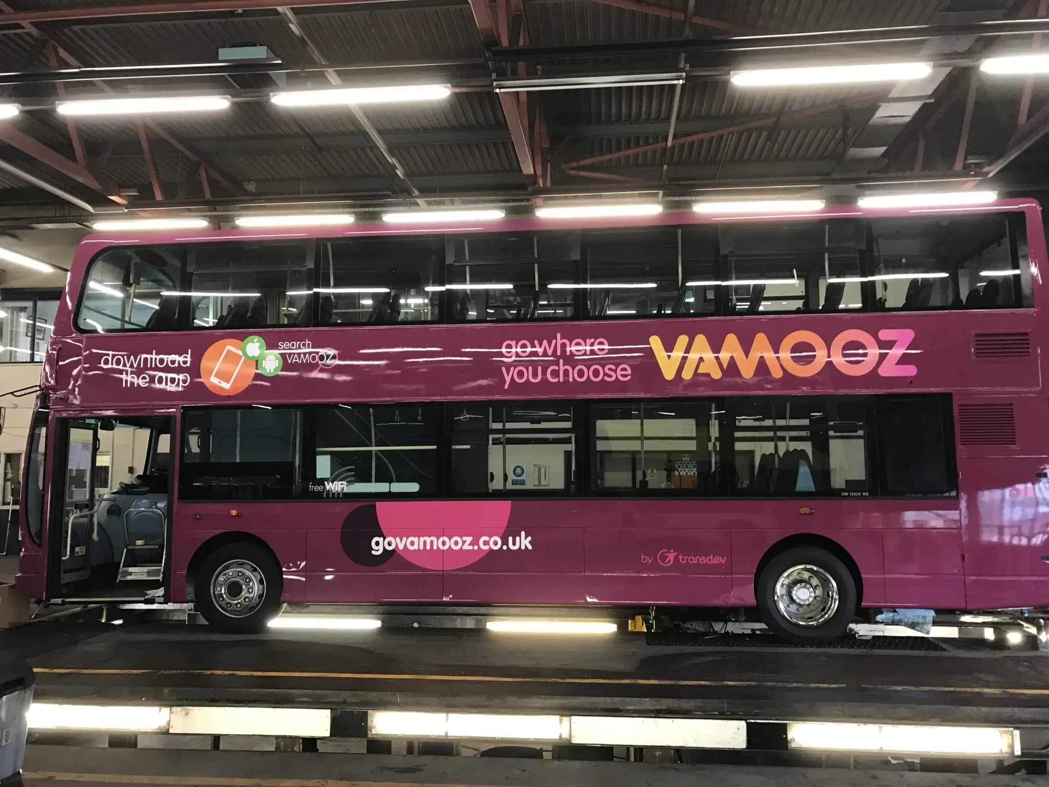 a vamooz bus